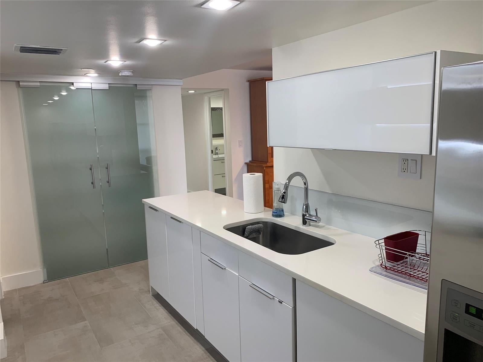 1000 Parkview Drive # 319, Hallandale Beach FL 33009 photo 5