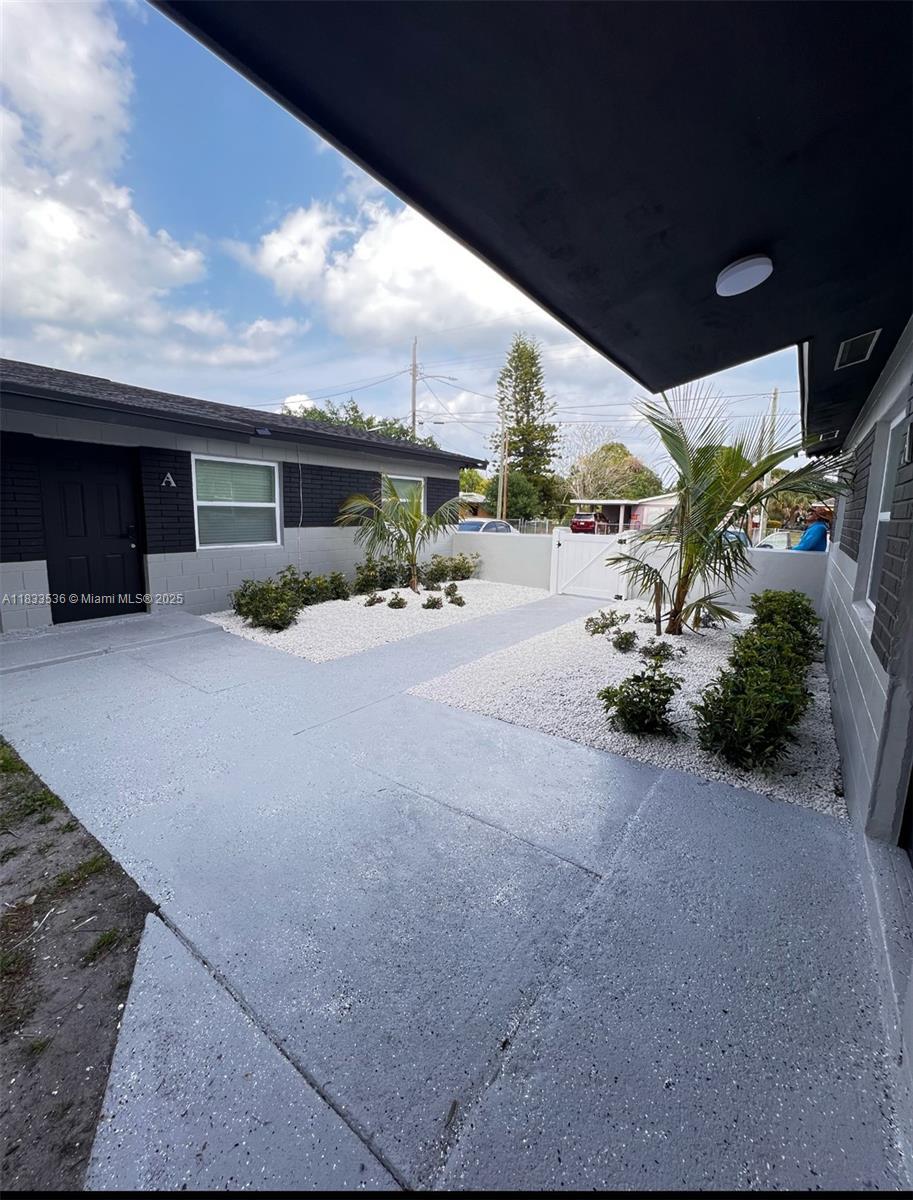 711 N 23rd St, Fort Pierce FL 34950