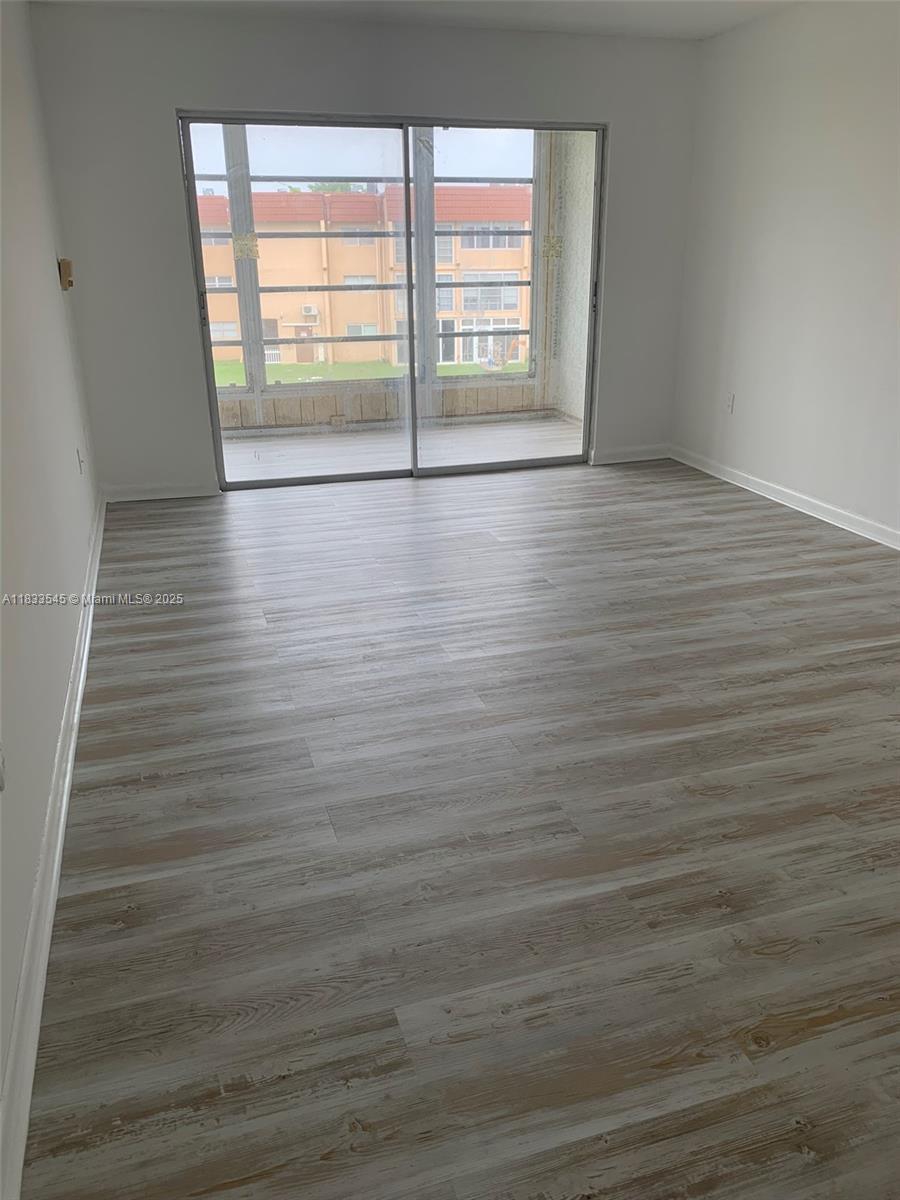 8861 Sunrise Lakes Blvd # 307, Sunrise FL 33322 photo 4