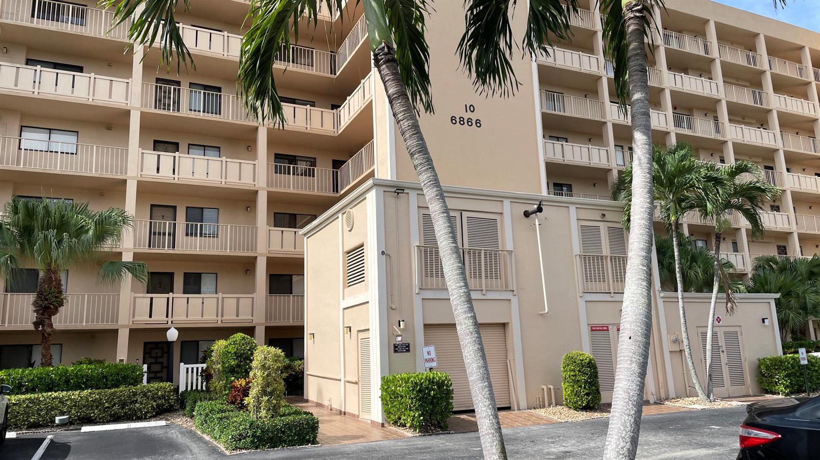 6866 Huntington Lane # 305, Delray Beach FL 33446