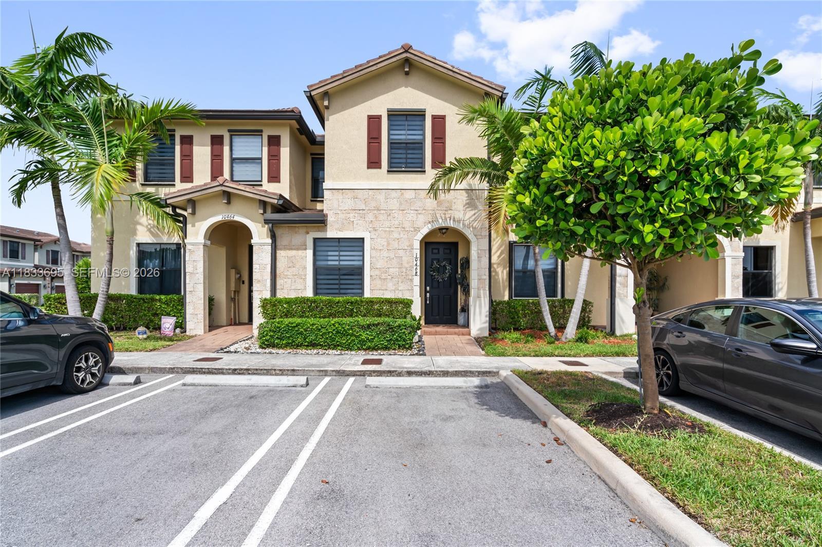 10468 W 33rd Ln, Hialeah FL 33018 photo 2