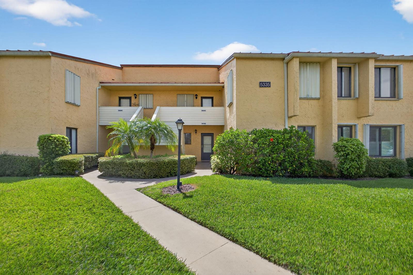 5335 SE Miles Grant Road # 102, Stuart FL 34997 photo 2