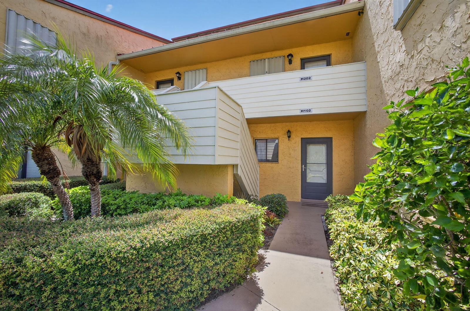 5335 SE Miles Grant Road # 102, Stuart FL 34997 photo 4