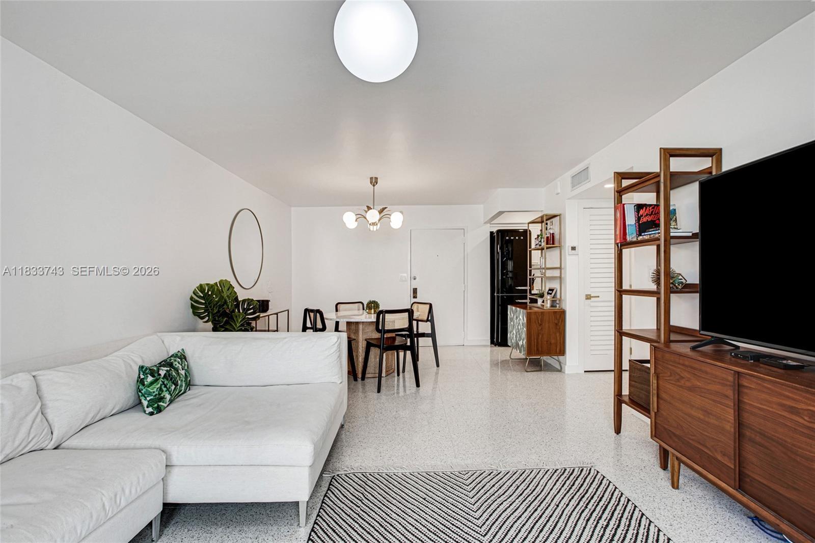1621 Collins Ave # 504, Miami Beach FL 33139 photo 3