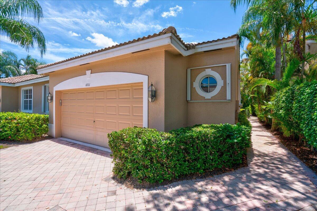 4701 Carlton Golf Drive, Lake Worth FL 33449 photo 4
