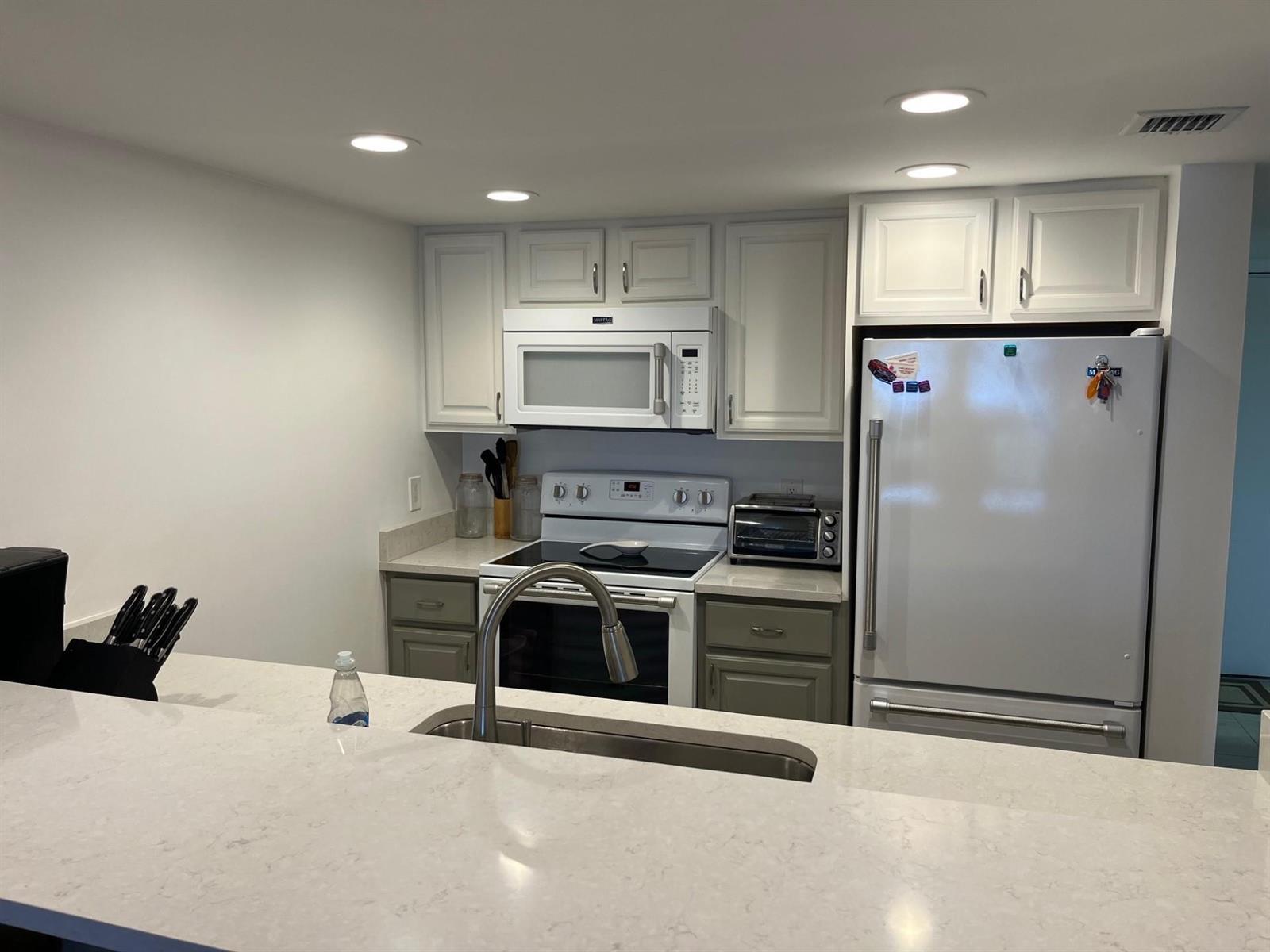 40 NE Plantation Road # 208, Stuart FL 34996 photo 4