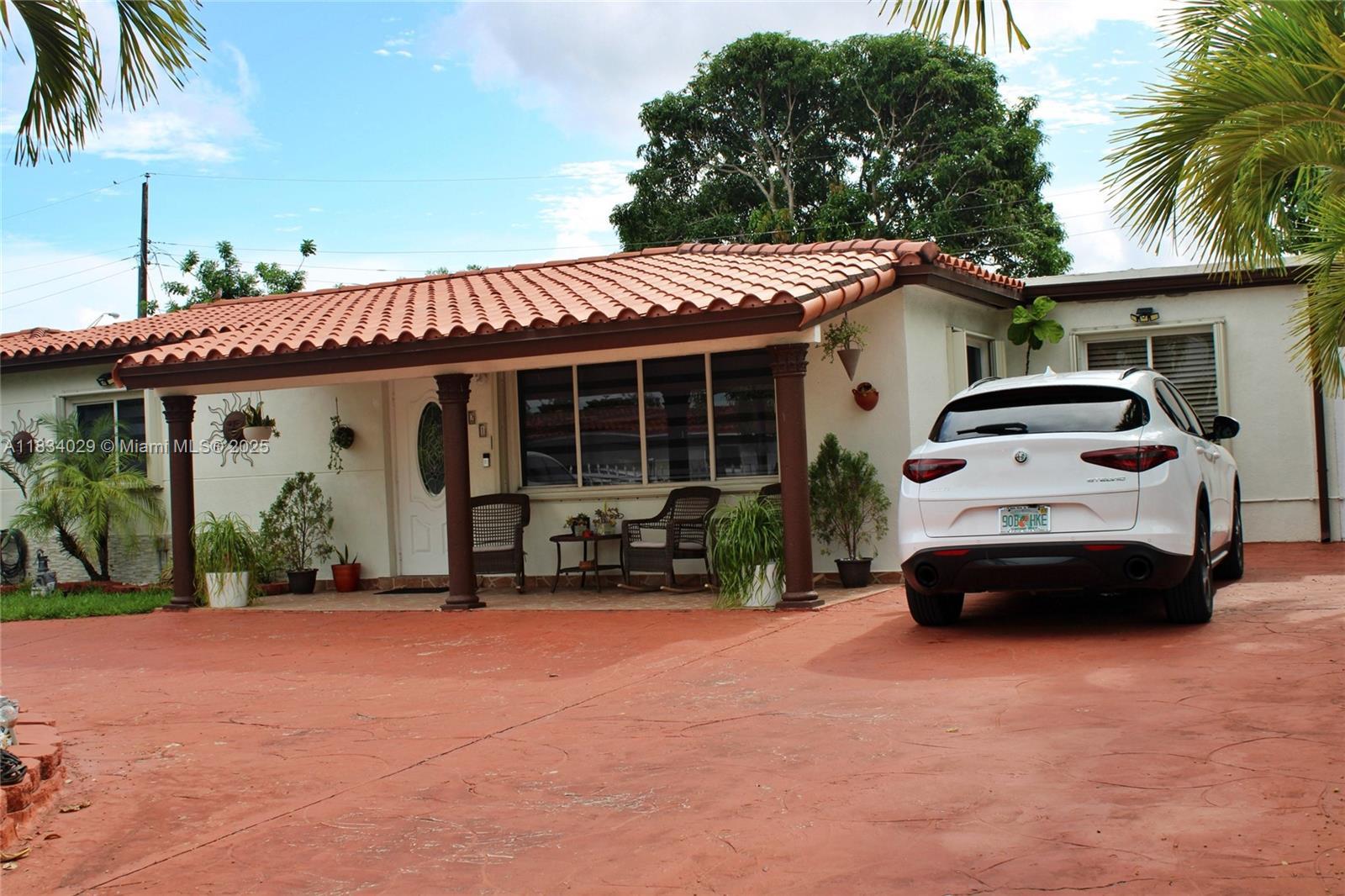 218 E 9th Ct, Hialeah FL 33010 photo 2