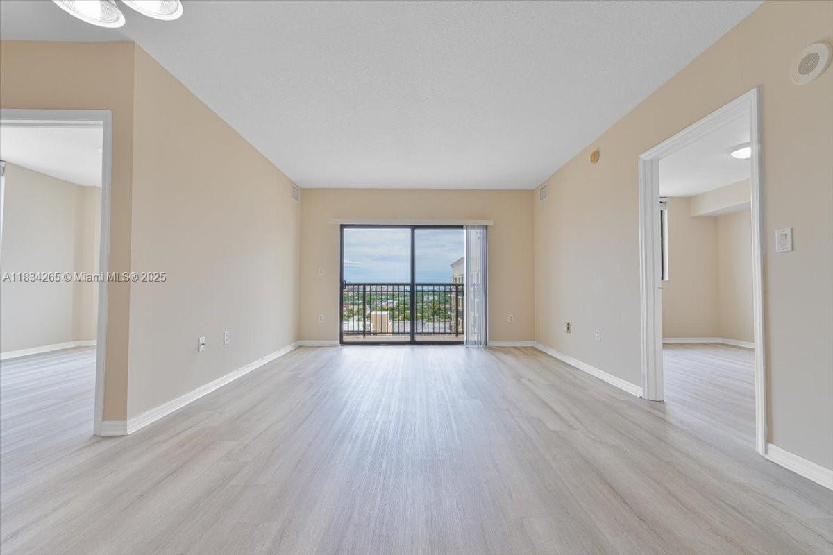 4242 NW 2 ST # 1601, Miami FL 33126 photo 3