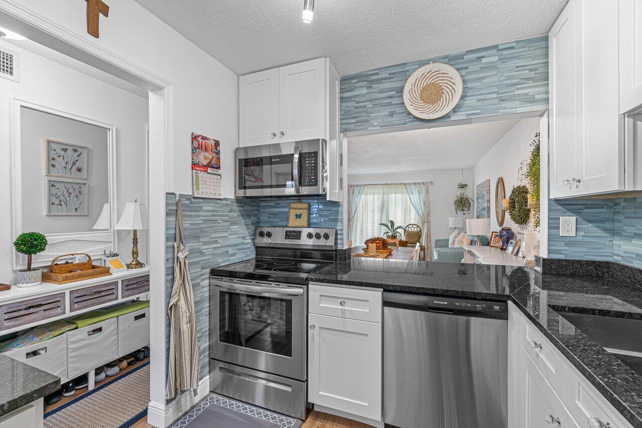2855 S Garden Drive # 211, Lake Worth FL 33461 photo 4