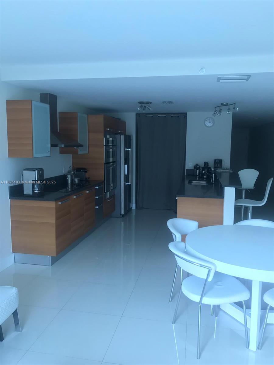 2950 NE 188th St # 222, Aventura FL 33180 photo 3
