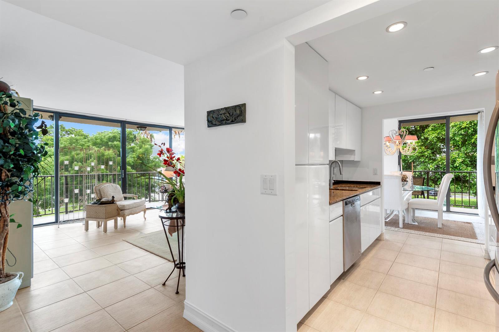 859 Jeffery Street # 401, Boca Raton FL 33487 photo 3