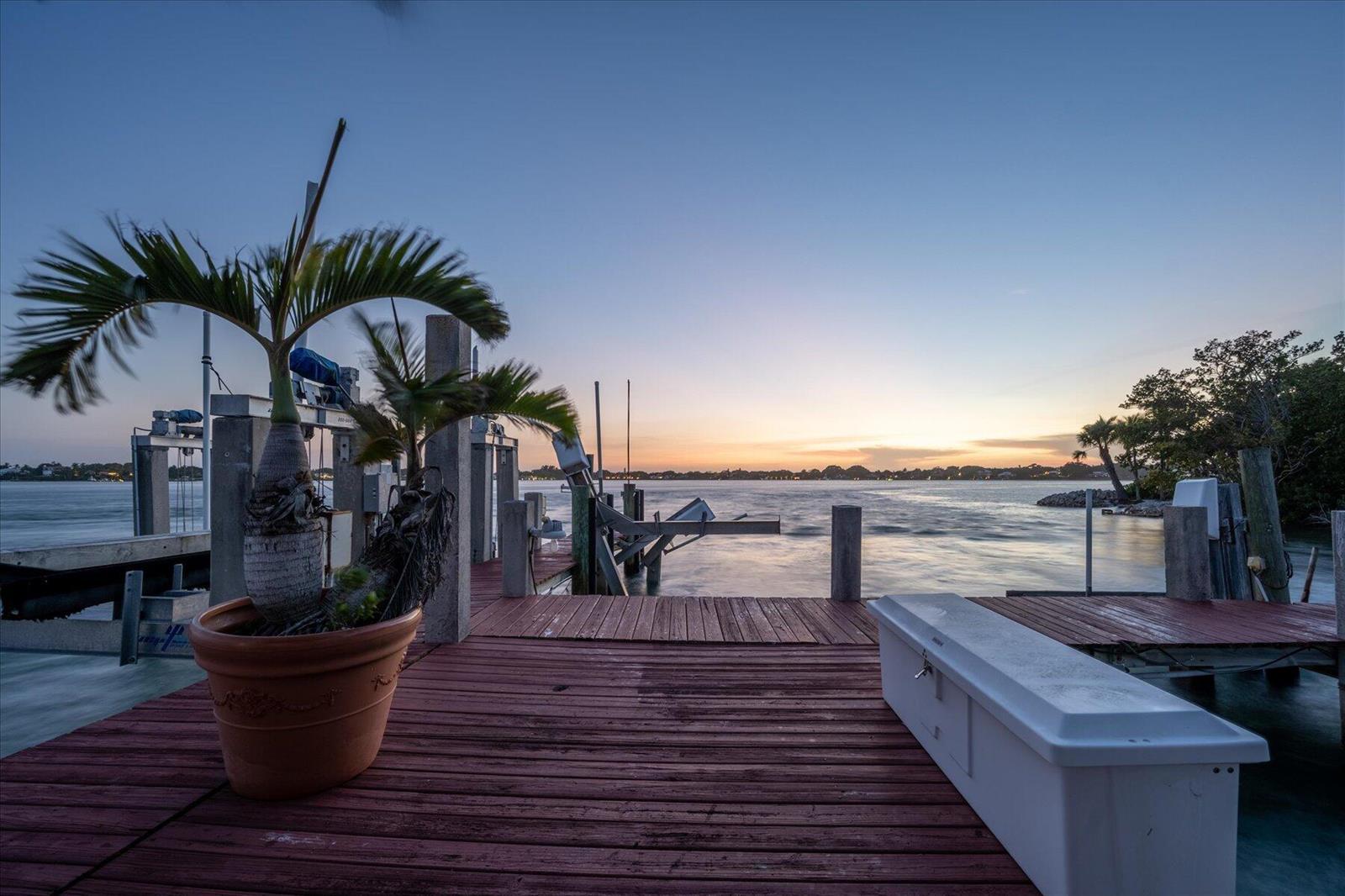 49 W High Point Road, Sewalls Point FL 34996 photo 5