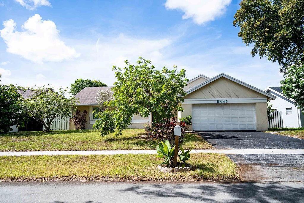 5449 NW 56th Court, Tamarac FL 33319