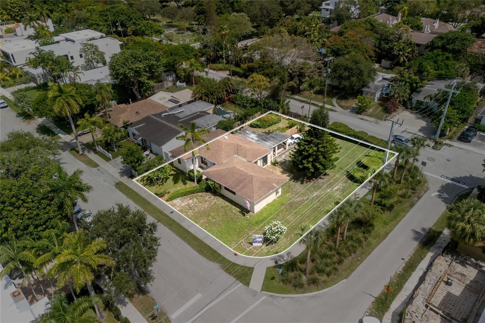 904 SE 11th Court, Fort Lauderdale FL 33316
