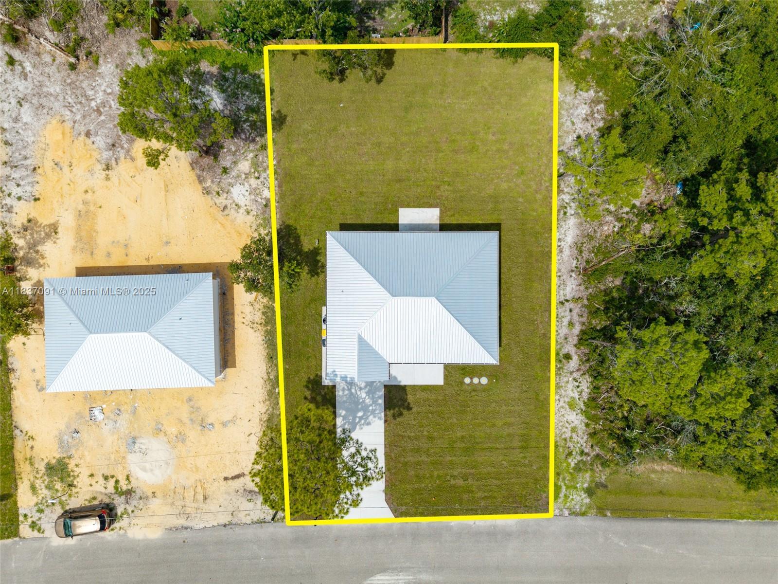 323 Garfield Ave NE, Lake Placid FL 33852 photo 3