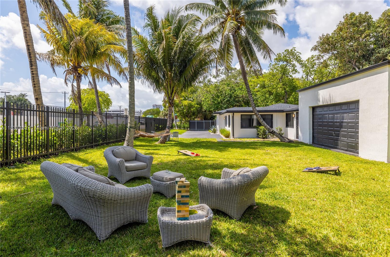 14500 NE 18th Ave, Miami FL 33181 photo 5
