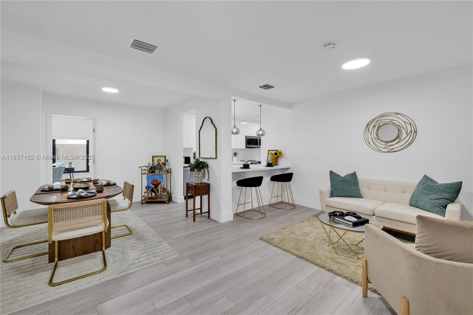 14500 NE 18th Ave, Miami FL 33181 photo 4