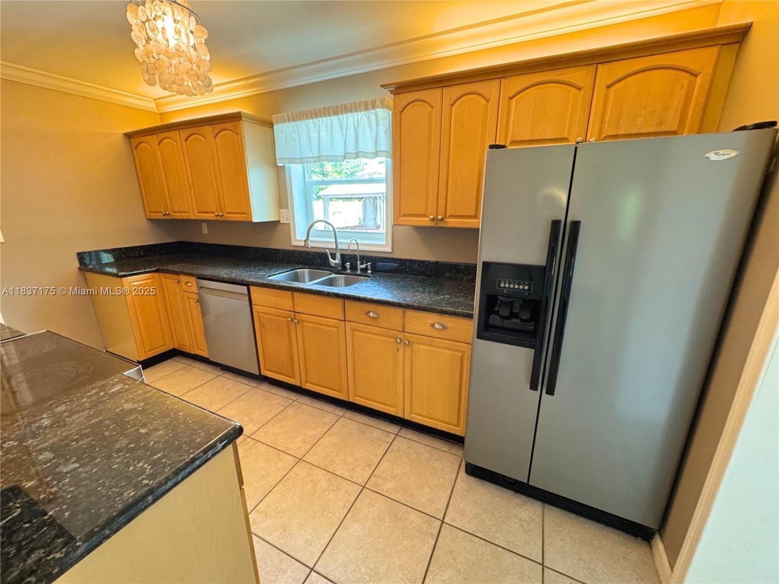 813 Date Palm Dr, Lake Park FL 33403 photo 3