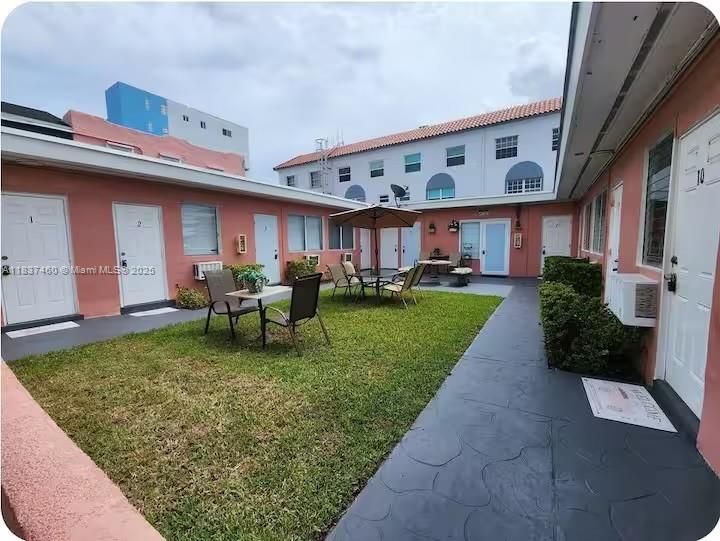 342 Van Buren St, Hollywood FL 33019 photo 3