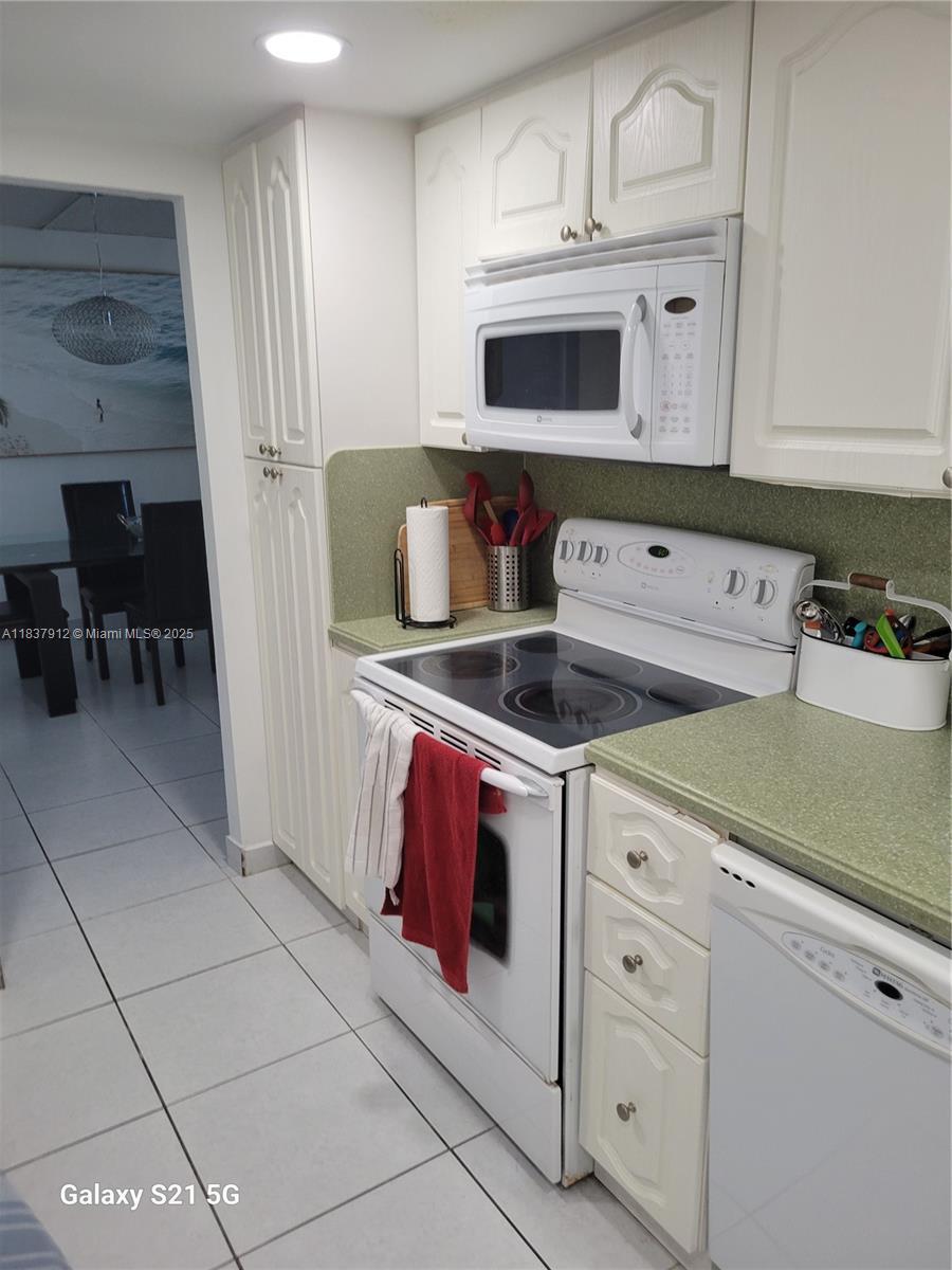 1849 S Ocean Dr # 1407, Hallandale Beach FL 33009 photo 3
