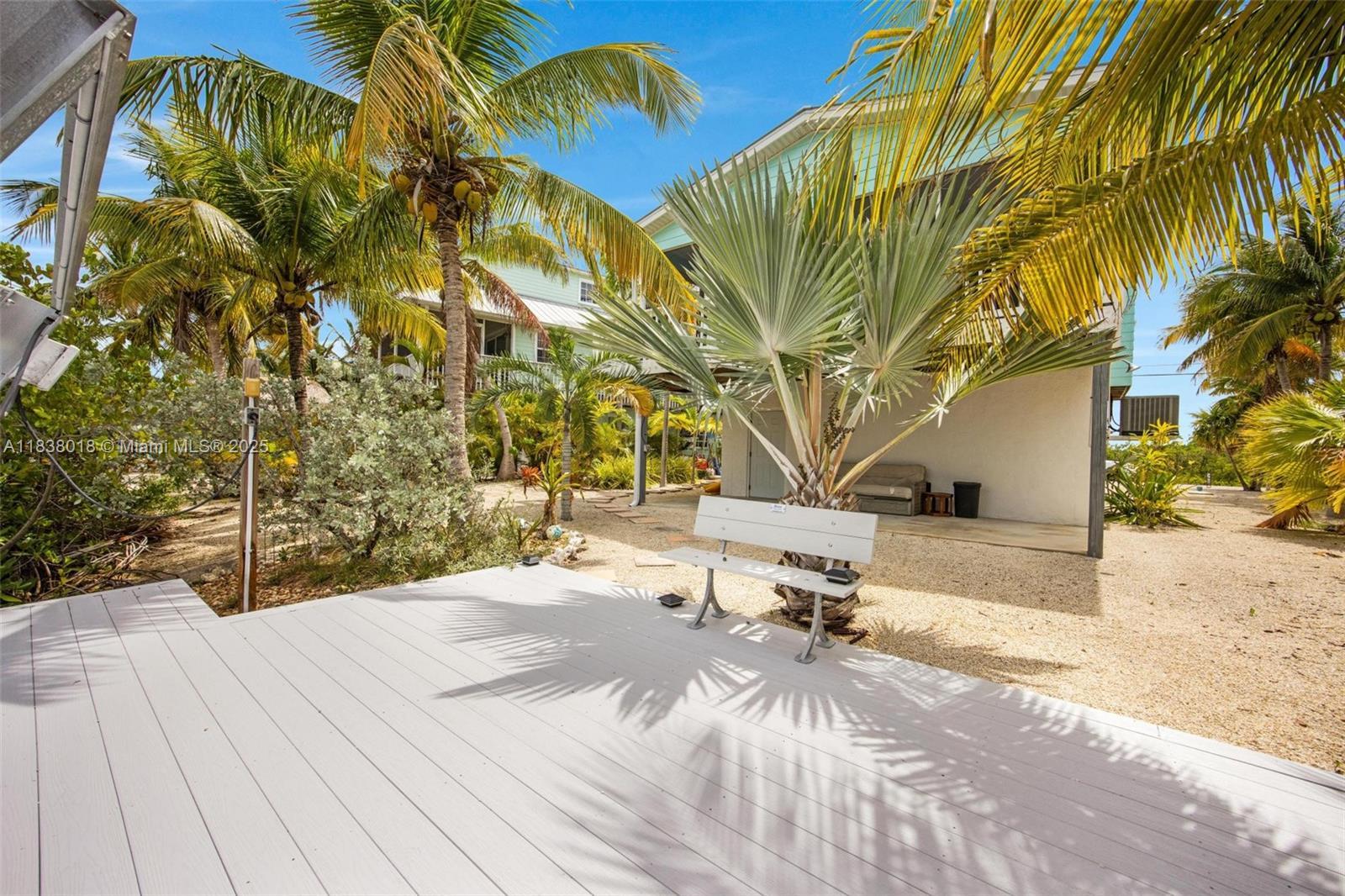 547 HECK, Torch Key FL 33042 photo 5