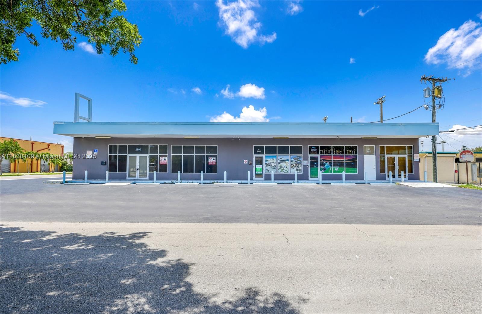 2300 N 23rd Ave, Hollywood FL 33020