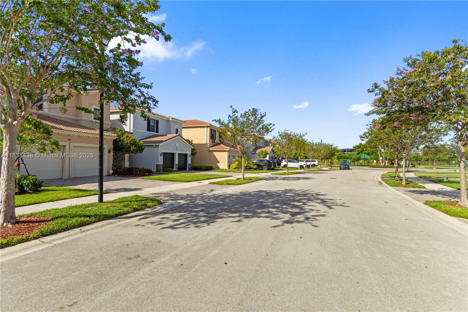 19111 NE 8th Ct, Miami FL 33179 photo 5