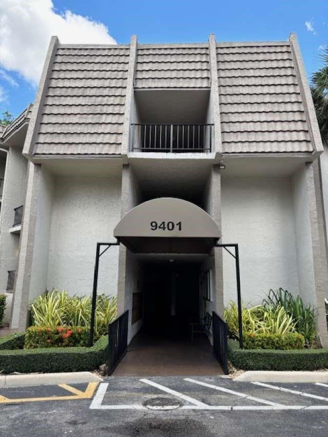 9401 Lime Bay Boulevard # 305, Tamarac FL 33321 photo 2