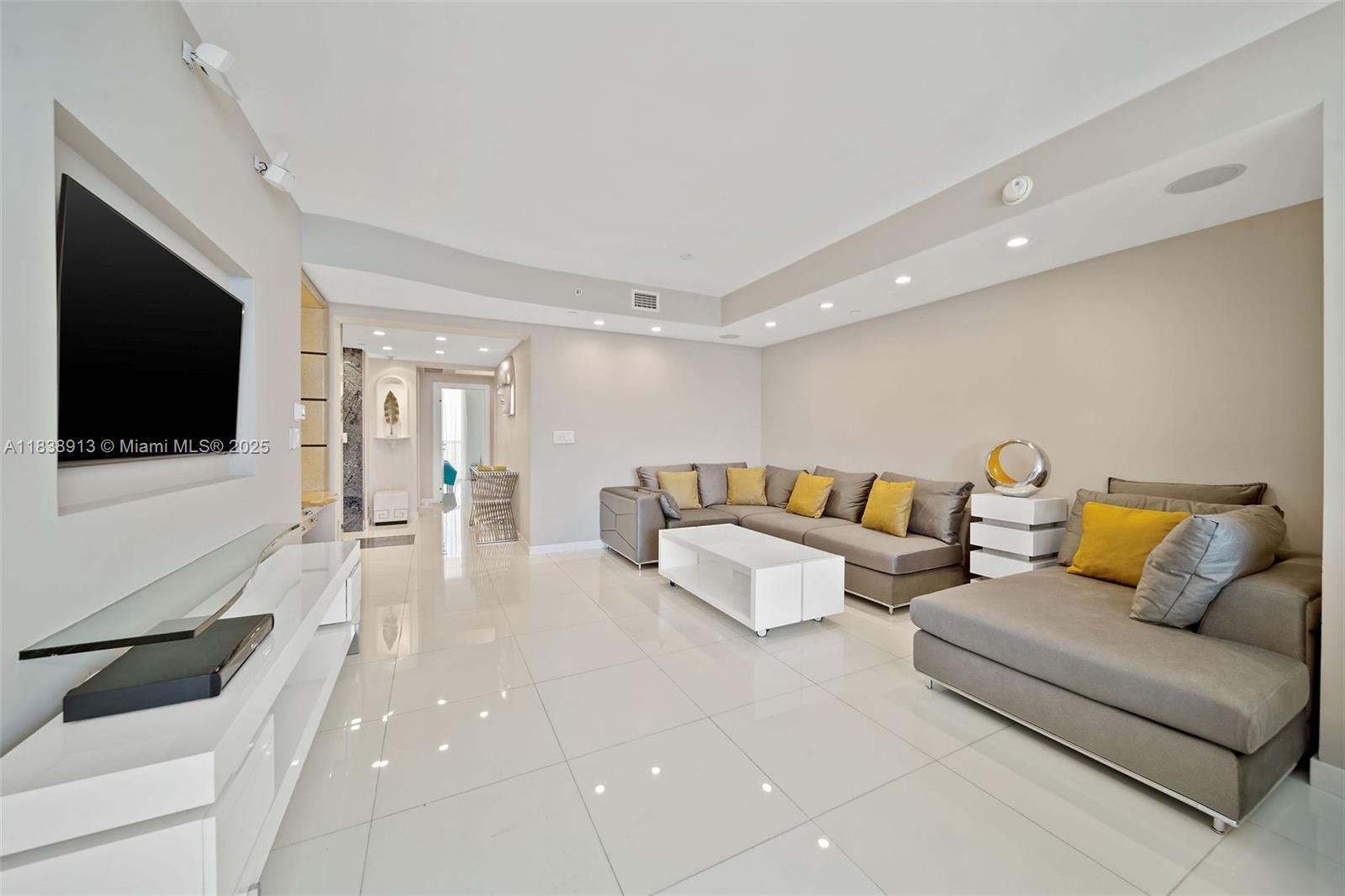 17875 Collins Ave # 4205, Sunny Isles Beach FL 33160 photo 5