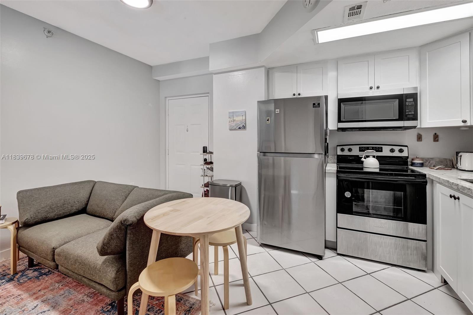 3051 SW 27th Ave # 402, Miami FL 33133 photo 3