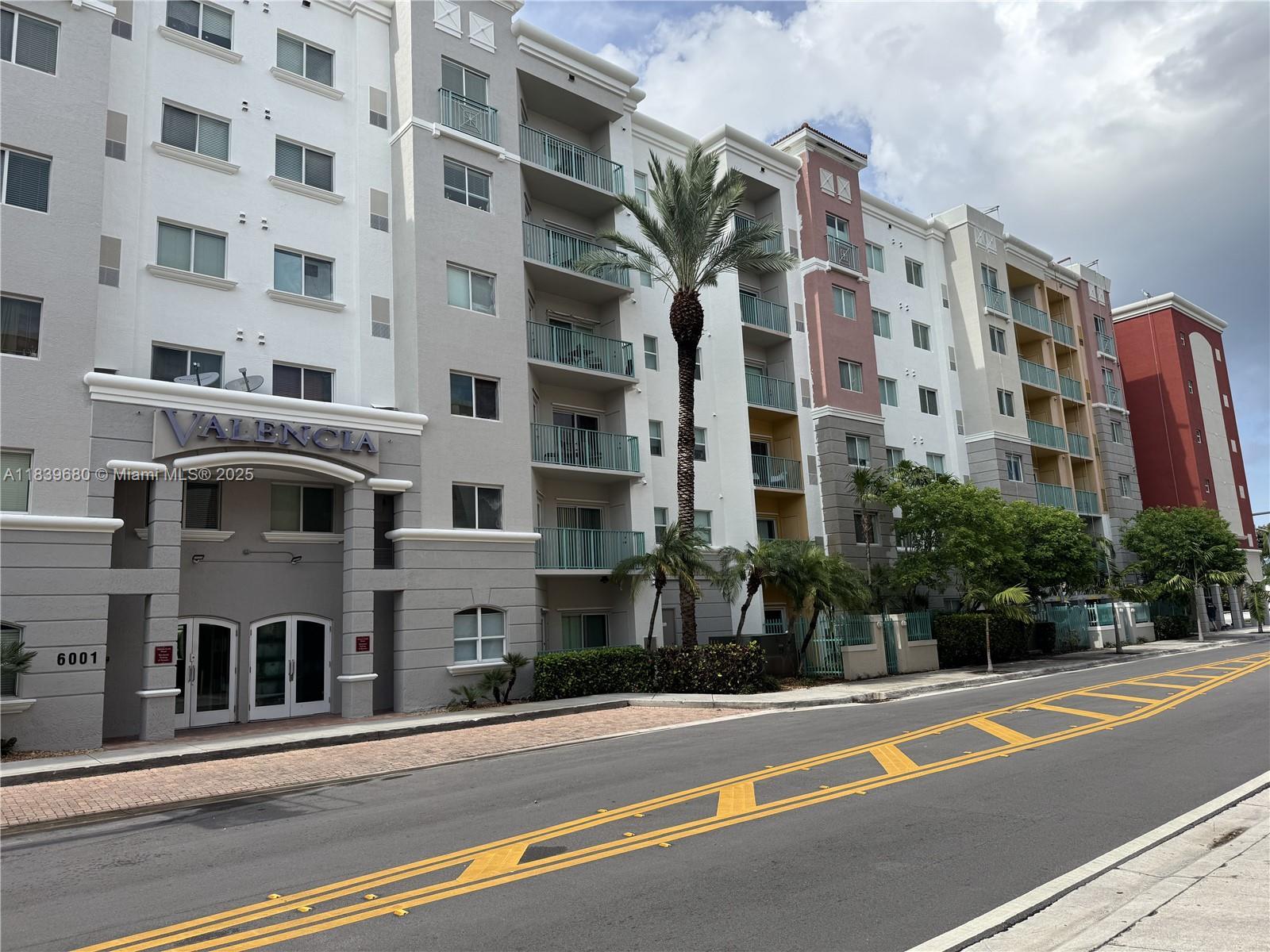 6001 SW 70th St # 304, South Miami FL 33143