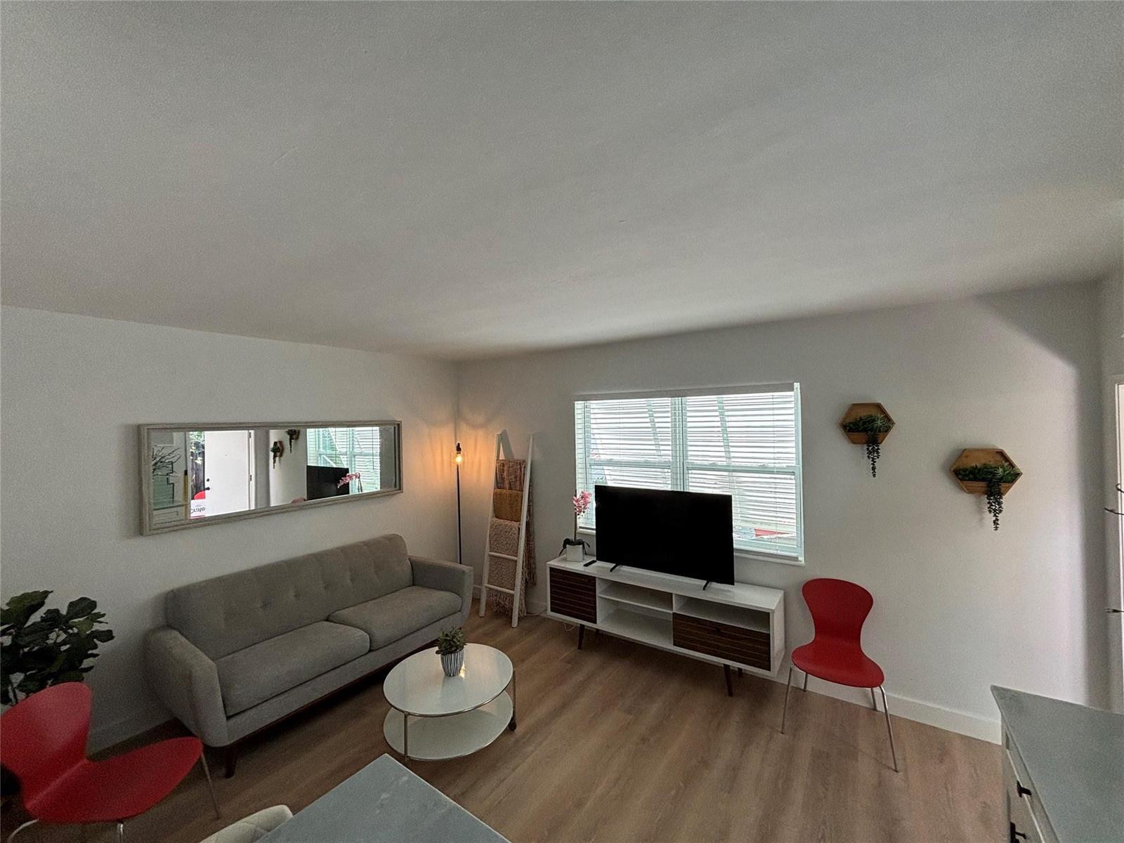 1315 SE 2nd Street, Fort Lauderdale FL 33301 photo 4