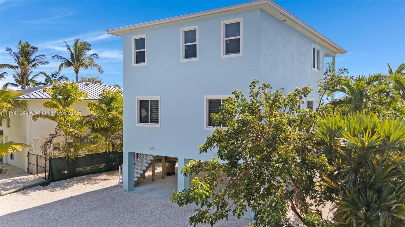 142 Peg Leg Ln, Lower Keys FL 33042 photo 5