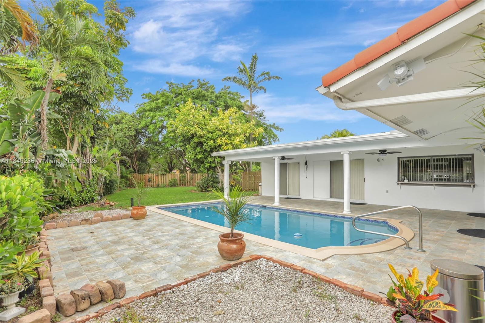 3607 NW 82nd Ter, Coral Springs FL 33065