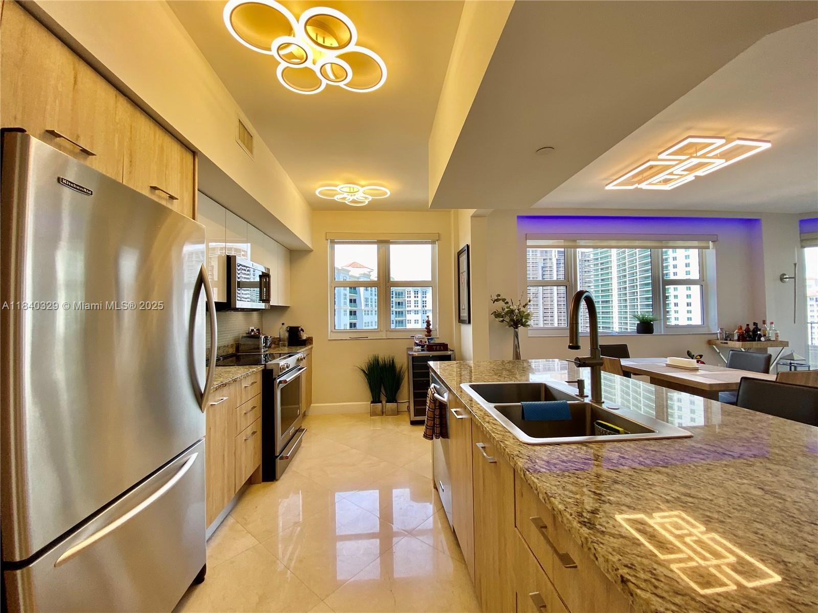19900 E Country Club Dr # 1220, Aventura FL 33180 photo 4