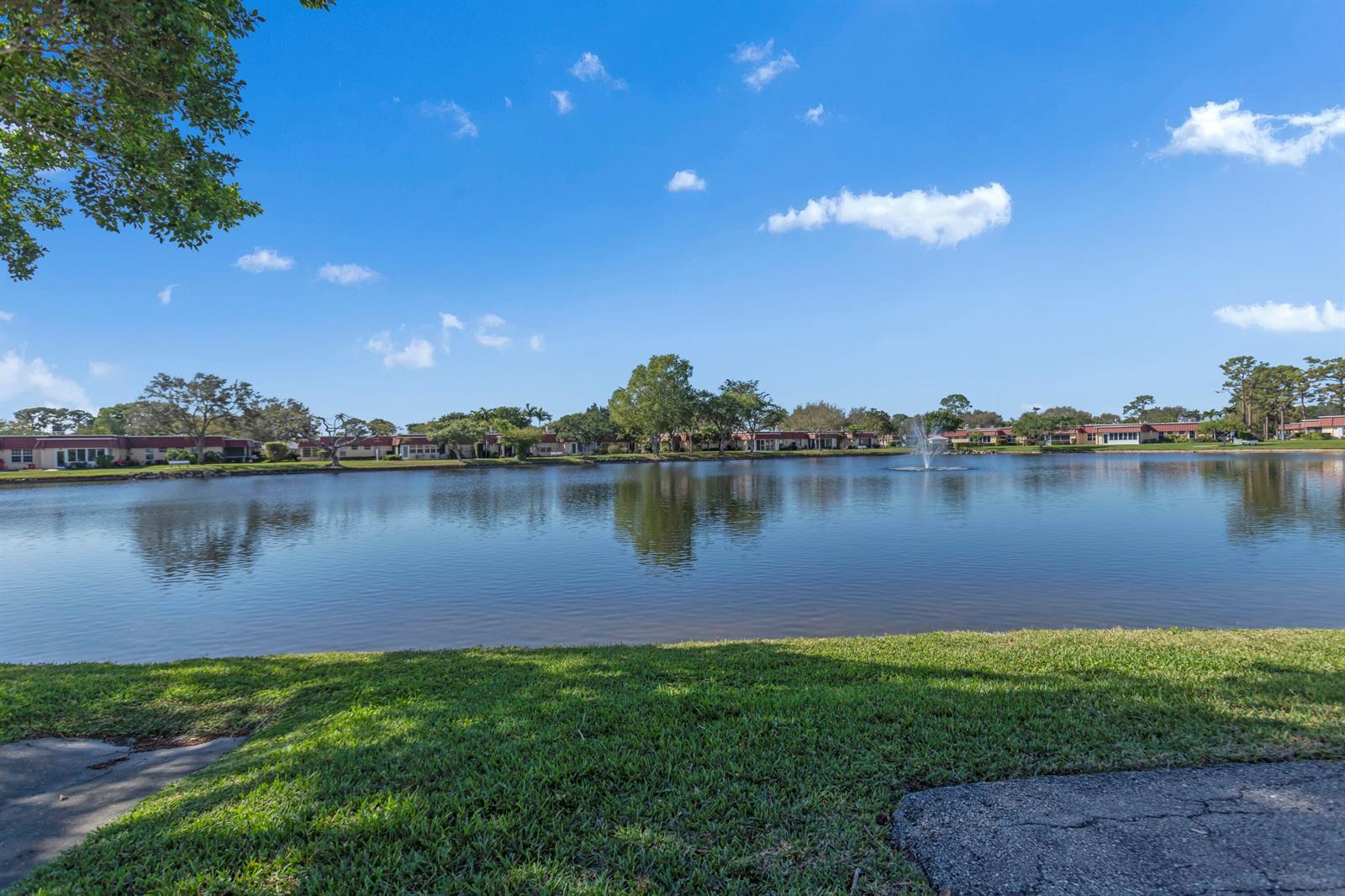 857 Worcester B Lane # B, Lake Worth FL 33467