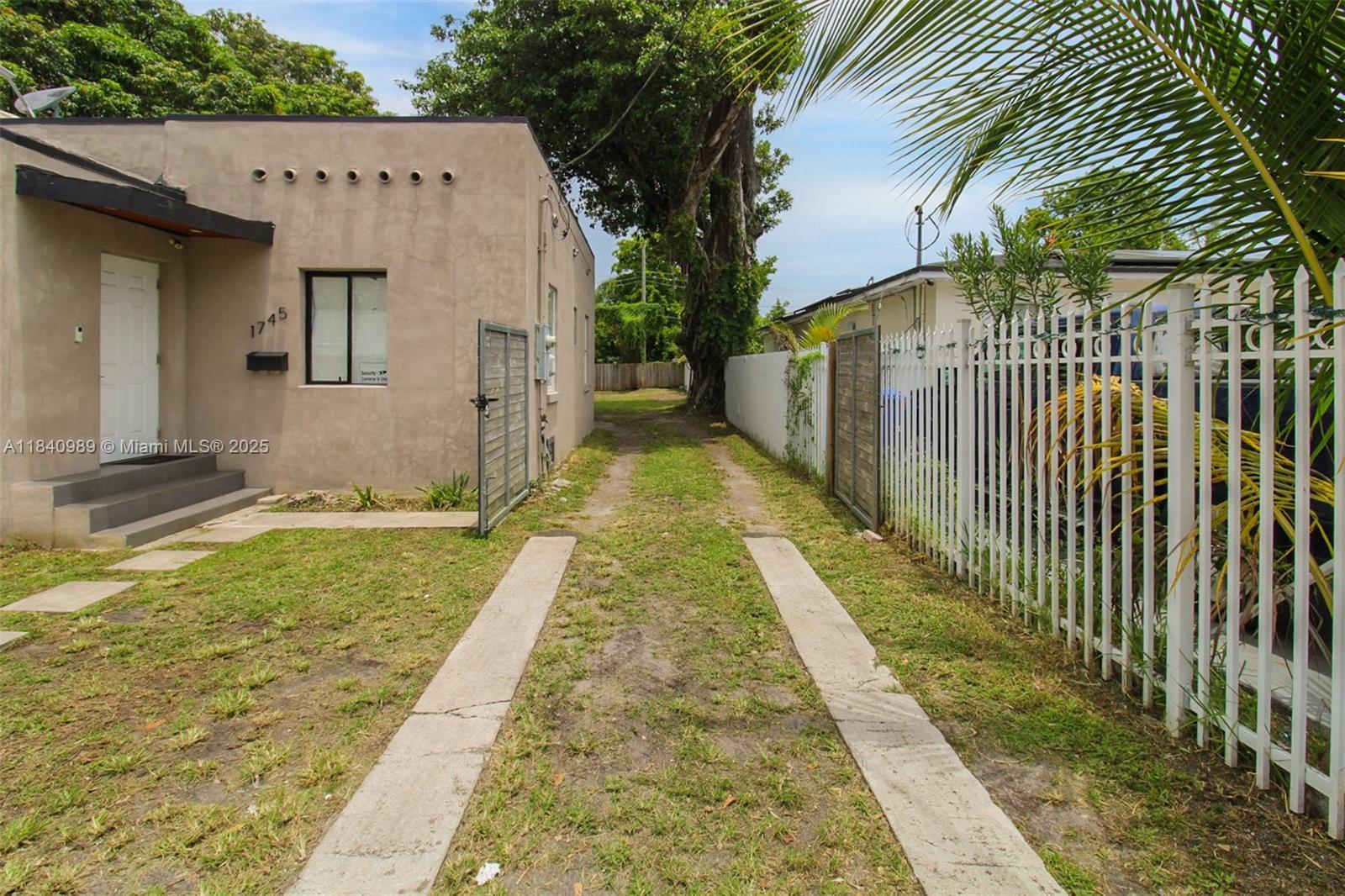 1745 NW 49th St, Miami FL 33142 photo 3