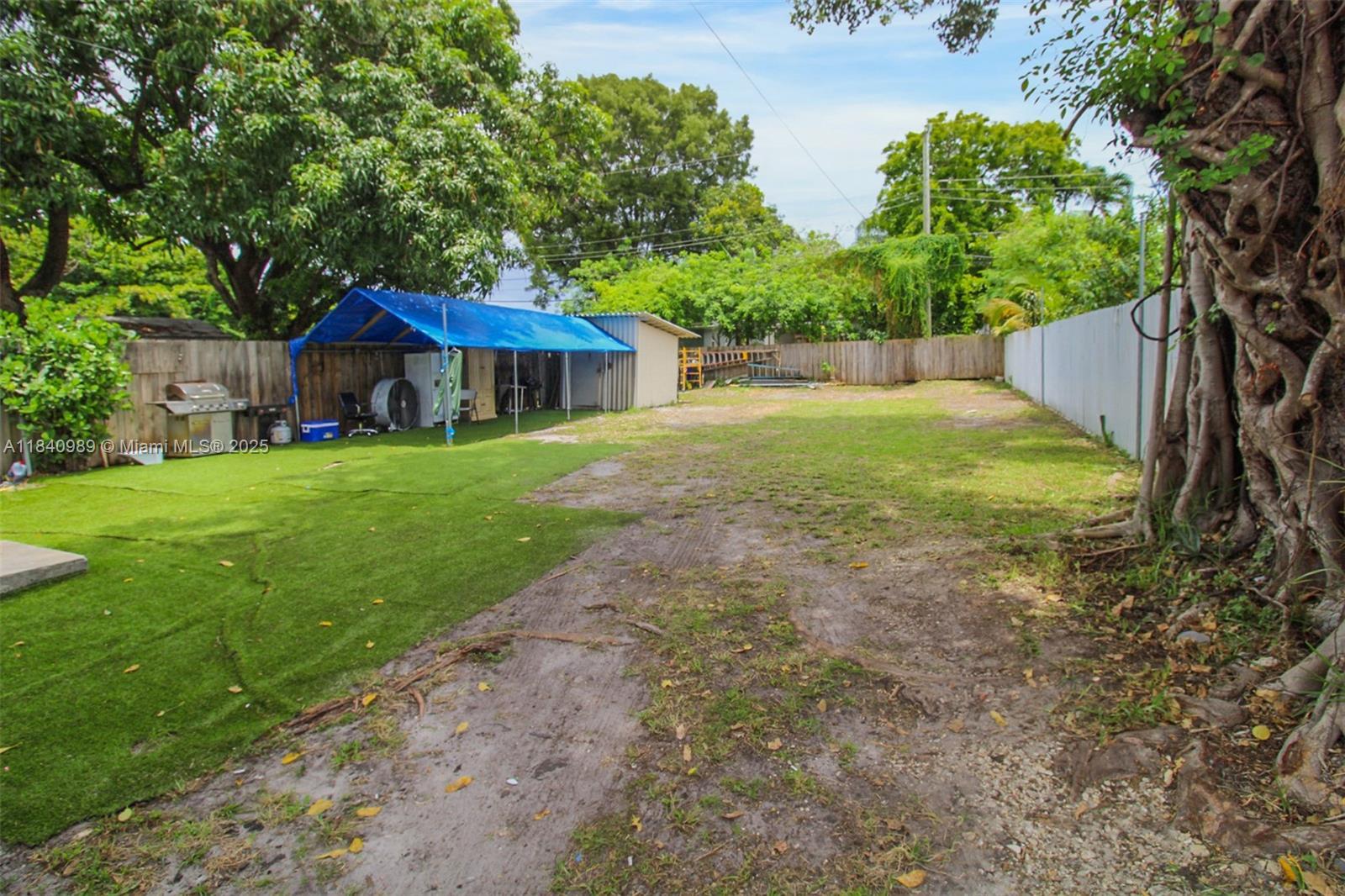 1745 NW 49th St, Miami FL 33142 photo 5