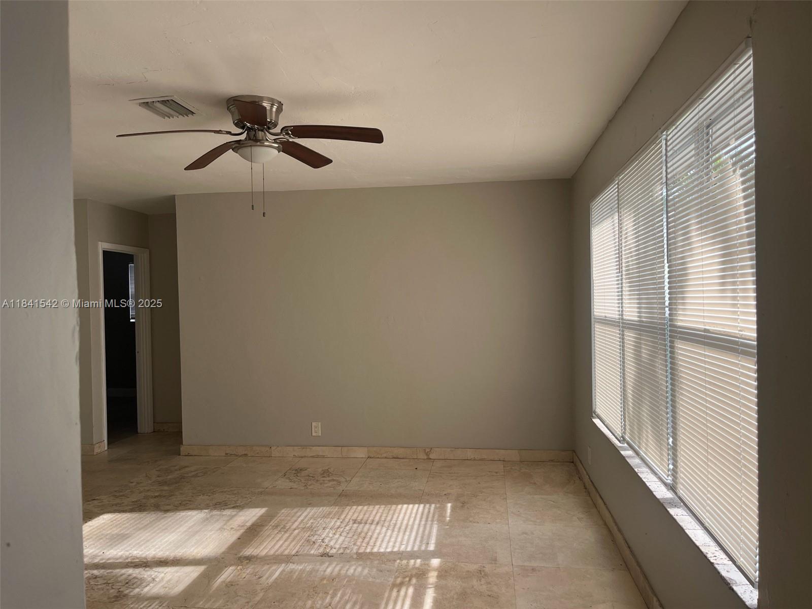 1450 N 64th Ave, Hollywood FL 33024 photo 2