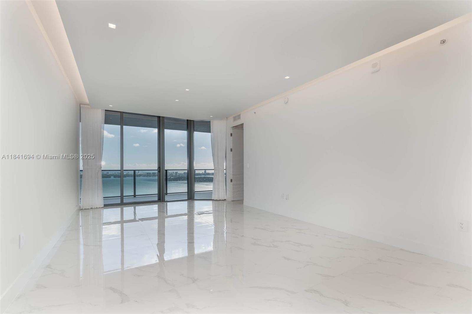 700 NE 24 ST # 5005, Miami FL 33137 photo 5
