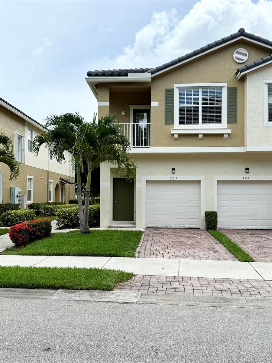 3051 SE Lexington Lakes Drive # 202, Stuart FL 34994 photo 2