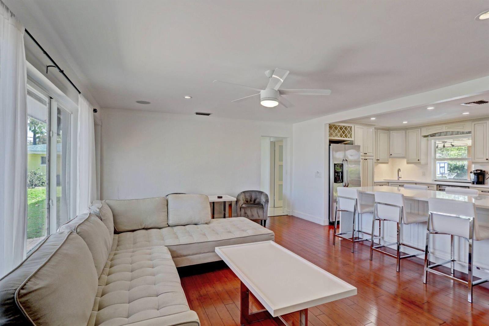 7115 Venetian Way, West Palm Beach FL 33406 photo 4