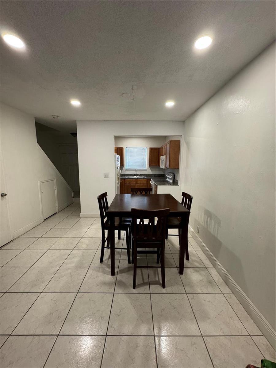2452 Taylor Street # 204, Hollywood FL 33020 photo 3