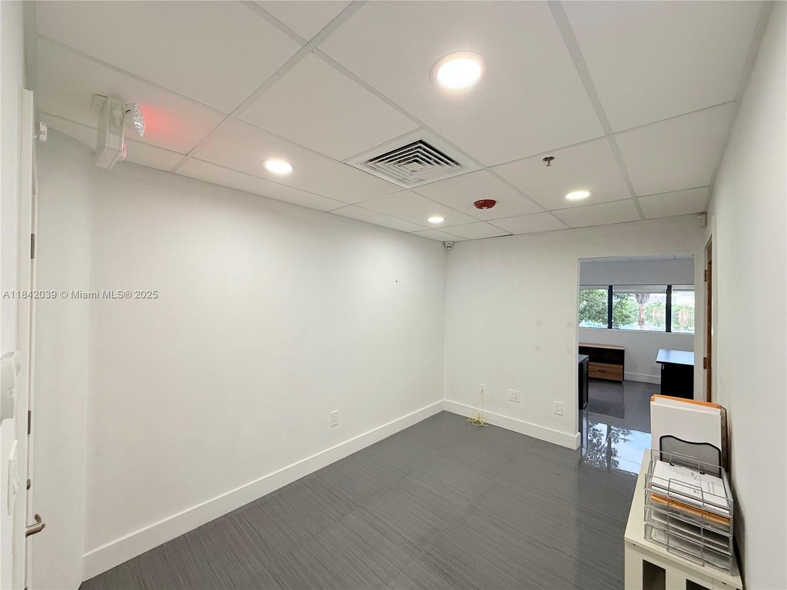 9600 NW 25th St # 2D, Doral FL 33172