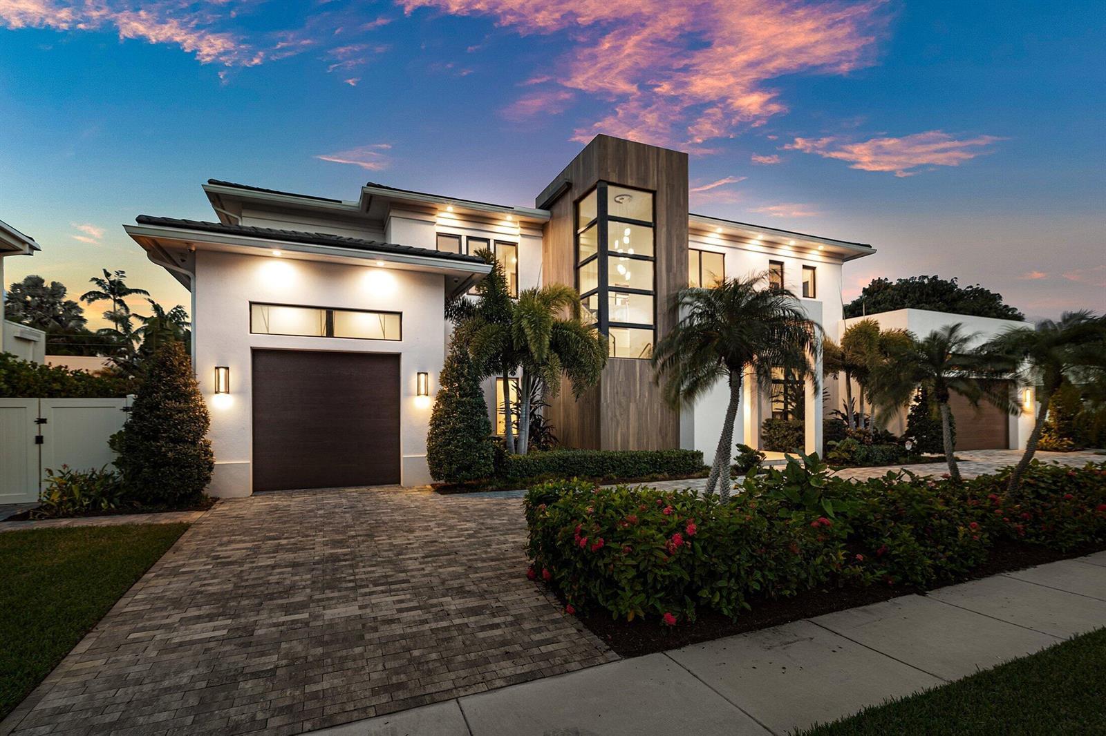 450 NE 10th Street, Boca Raton FL 33432