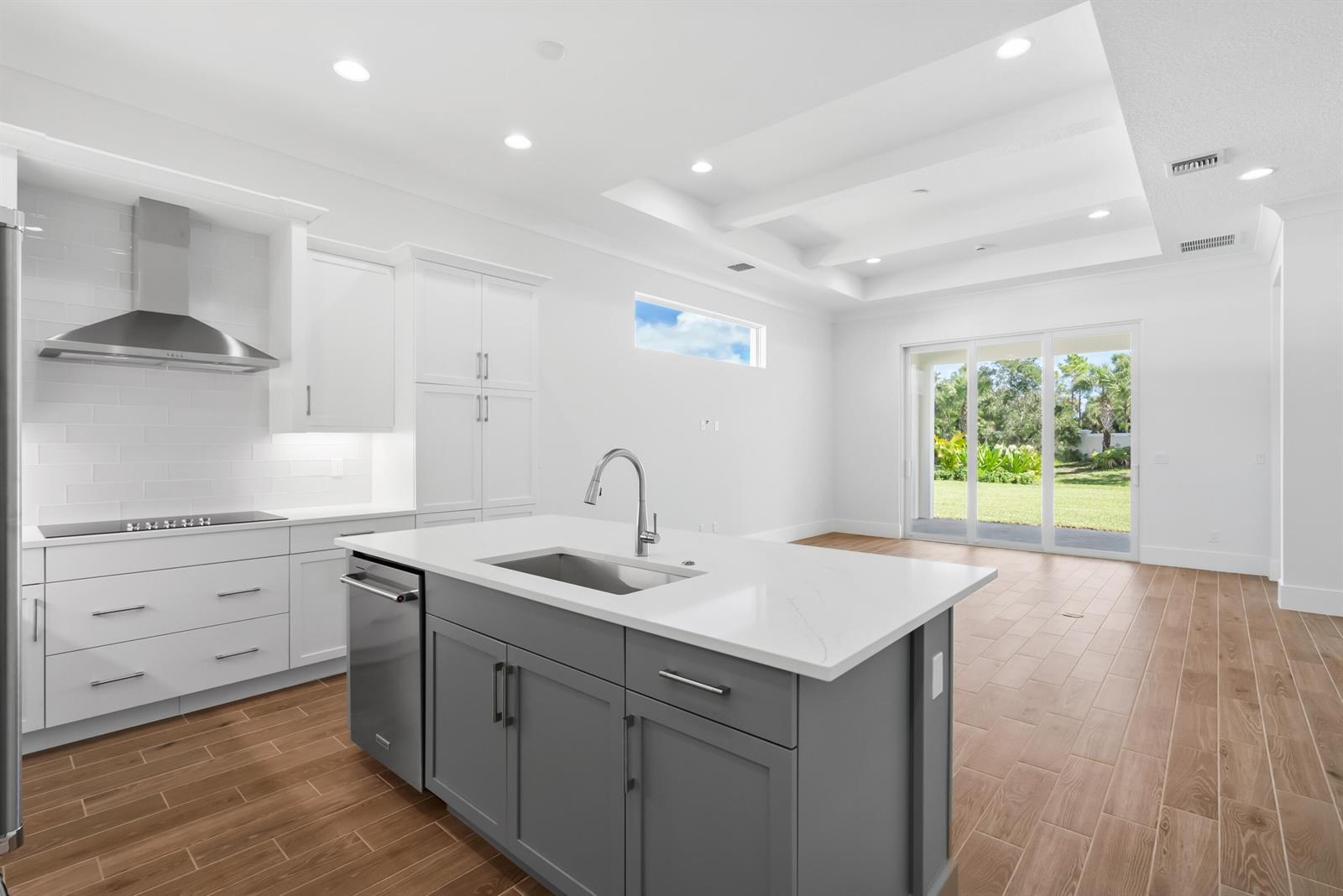 2144 Falls Manor, Vero Beach FL 32967 photo 2