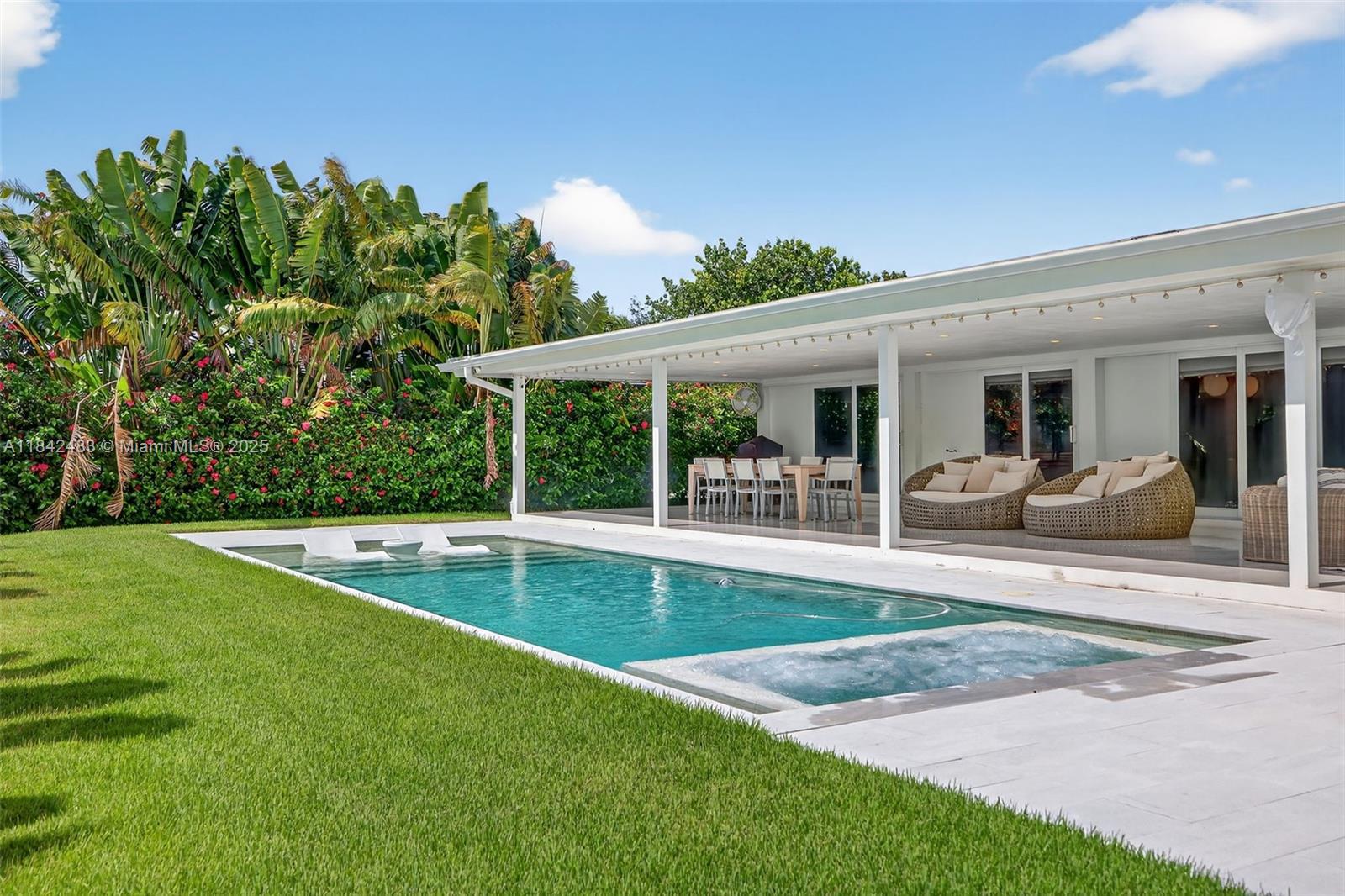 1001 Diplomat Pkwy, Hallandale Beach FL 33009