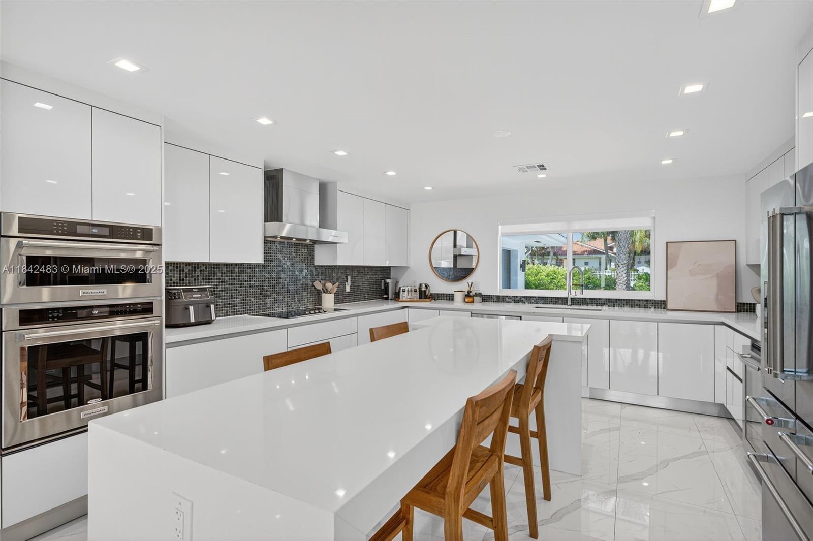 1001 Diplomat Pkwy, Hallandale Beach FL 33009 photo 5