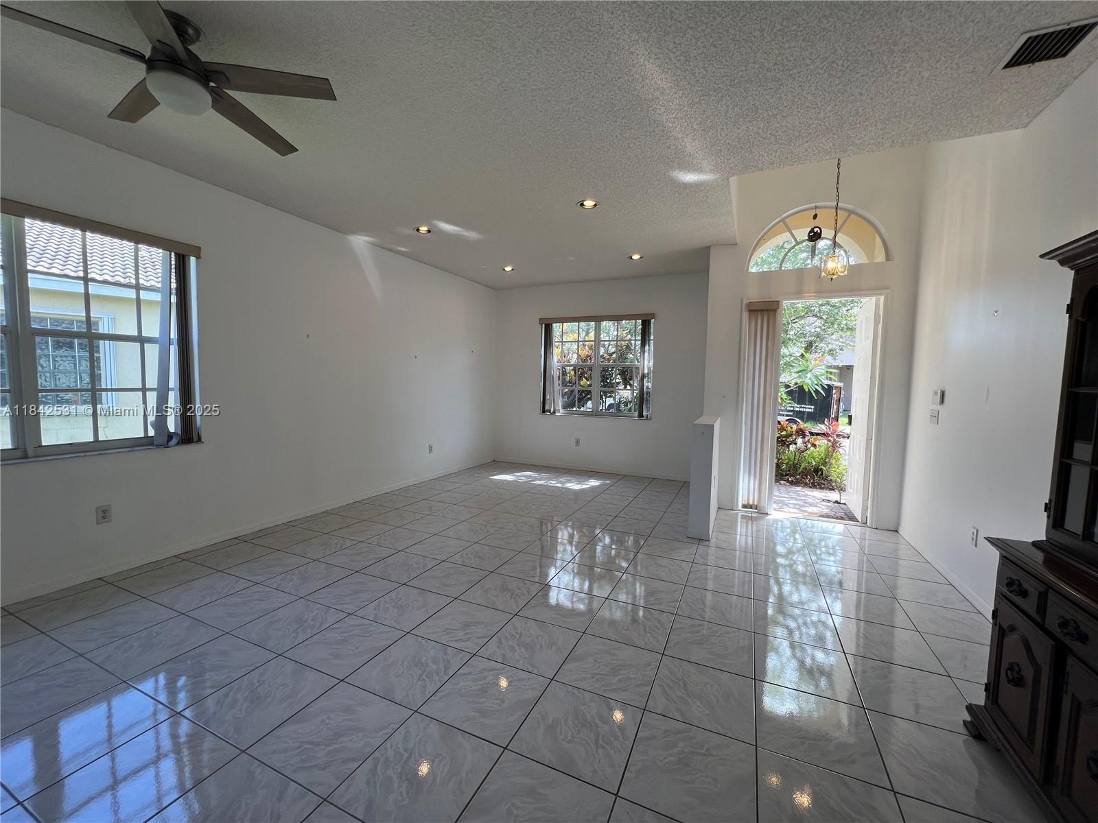 2130 NW 166th Ave, Pembroke Pines FL 33028 photo 3
