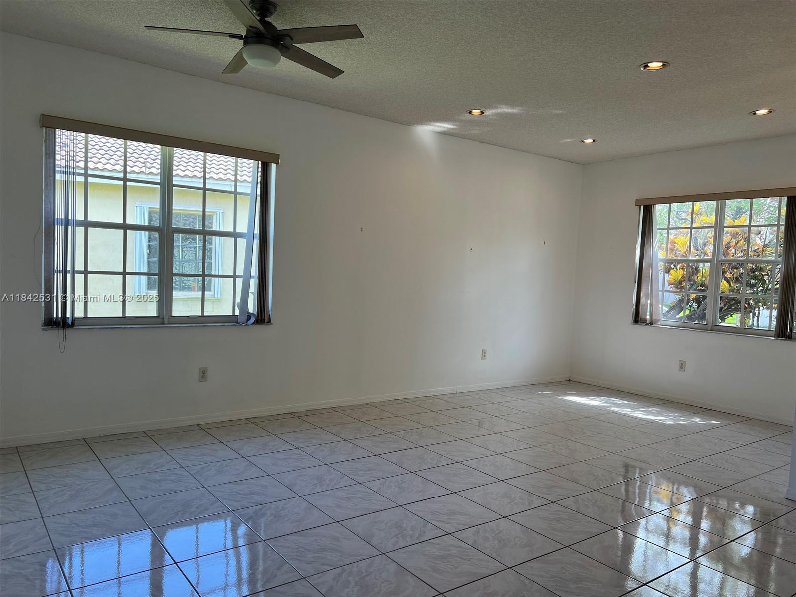 2130 NW 166th Ave, Pembroke Pines FL 33028 photo 5